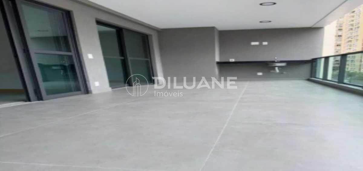 WhatsApp Image 2025-06-25 at 1 - 5