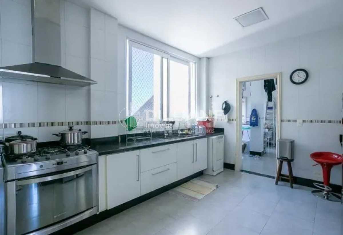 8e383990-1ae2-46be-a5bd-718322 - 31
