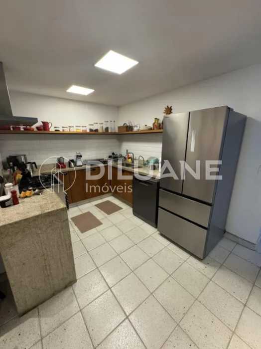 WhatsApp Image 2025-07-15 at 9 - 37