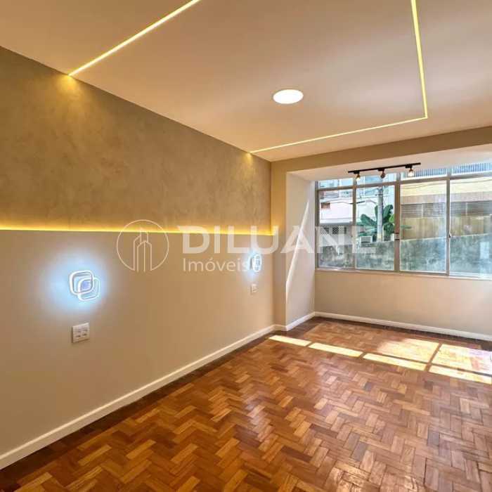 WhatsApp Image 2025-09-30 at 1 - 6