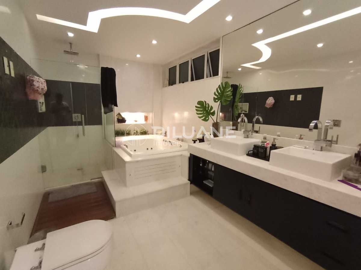 61f6efff-aa0d-44a6-a7fc-1bbf0c - 34