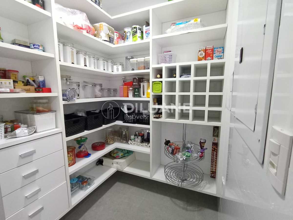 fb7a67d4-4c7e-4fb7-82b1-7c06be - 33