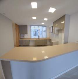 Apartamento reformadíssimo / 03 quartos / 02 vagas de garagem - CPAP31296