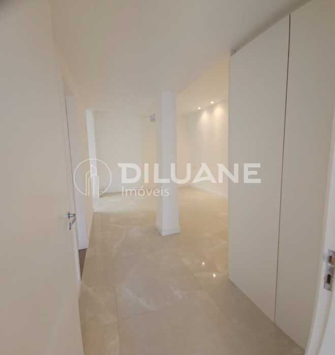 Conheça WhatsApp Image 2025-07-21 at 0 do imóvel - Apartamento reformadíssimo / 03 quartos / 02 vagas de garagem - CPAP31296 - 5 WhatsApp Image 2025-07-21 at 0 - 5