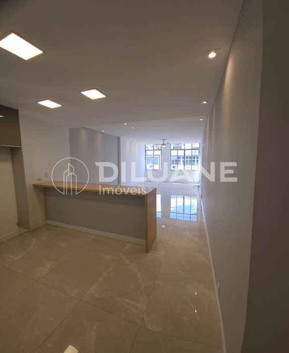 Conheça WhatsApp Image 2025-07-21 at 0 do imóvel - Apartamento reformadíssimo / 03 quartos / 02 vagas de garagem - CPAP31296 - 4 WhatsApp Image 2025-07-21 at 0 - 4