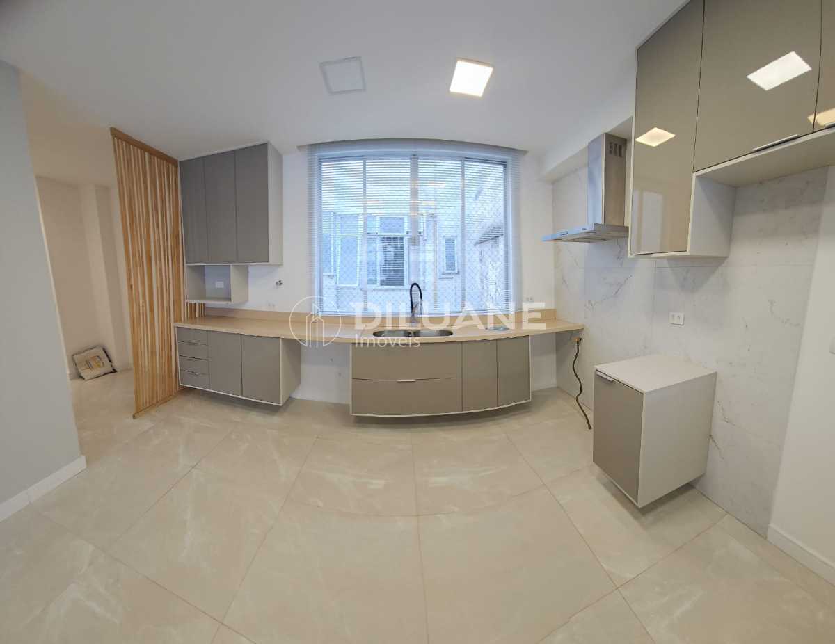 Conheça WhatsApp Image 2025-07-19 at 1 do imóvel - Apartamento reformadíssimo / 03 quartos / 02 vagas de garagem - CPAP31296 - 18 WhatsApp Image 2025-07-19 at 1 - 18