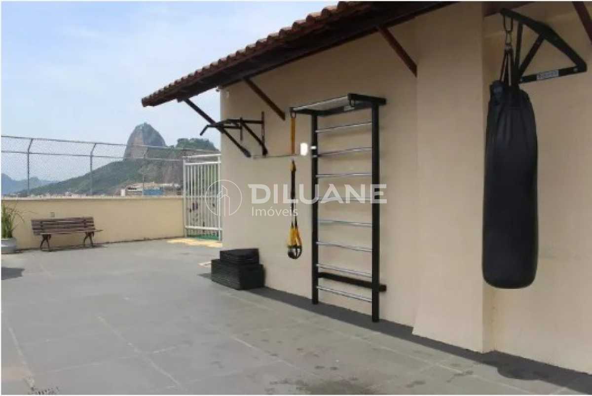 efbc43d7-8001-4772-9c29-f6acea - 18