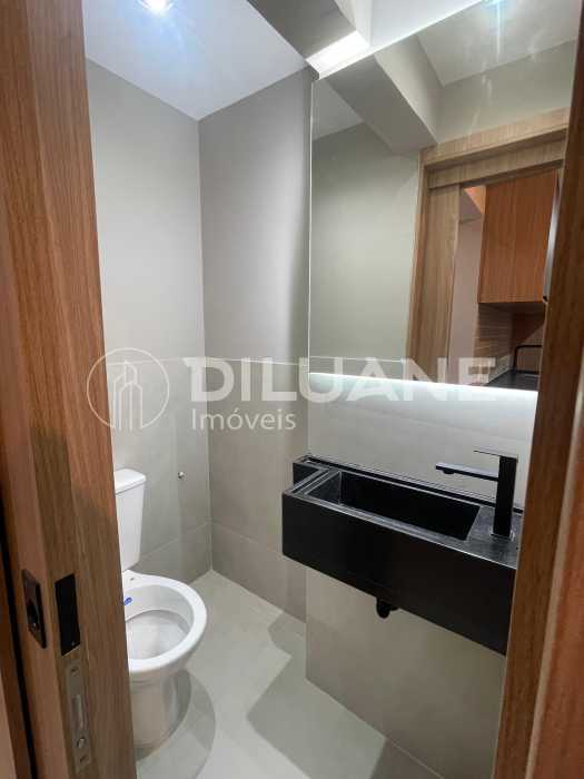 WhatsApp Image 2025-10-17 at 1 - 25