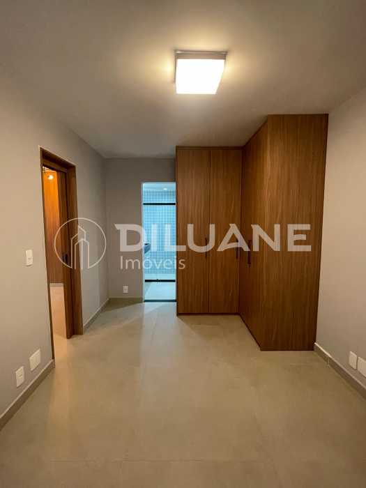 WhatsApp Image 2025-10-17 at 1 - 41