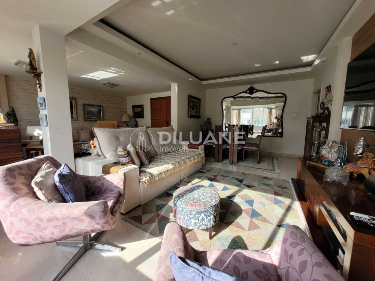 Conheça WhatsApp Image 2025-08-04 at 1 do imóvel - APARTAMENTO DE 3 QUARTOS SALÃO PARA 4 AMBIENTES / COPACABANA - CPAP31306 - 8 WhatsApp Image 2025-08-04 at 1 - 8