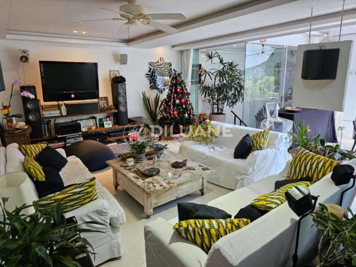 WhatsApp Image 2025-08-19 at 1 - 23