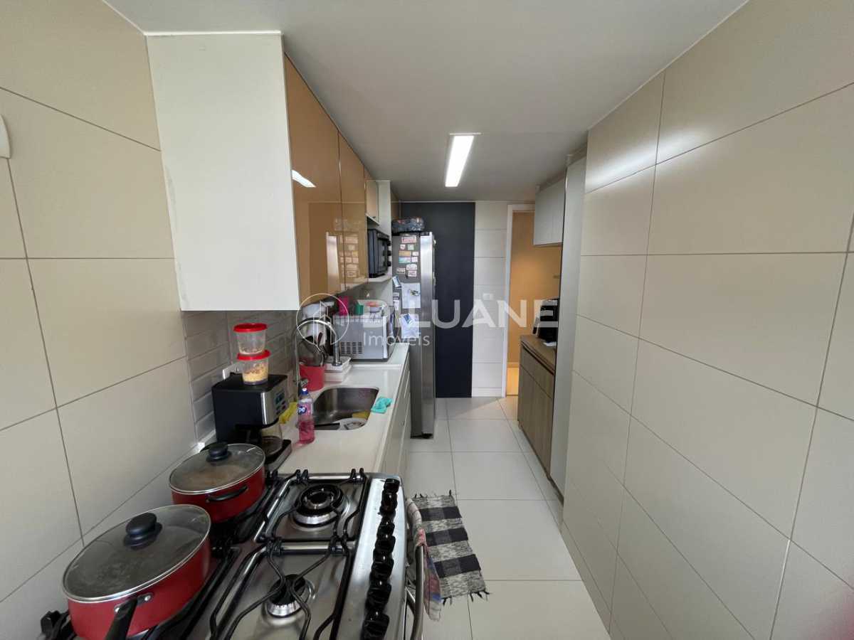 Conheça B27 do imóvel - Cobertura 4 Quartos / 2 Suítes/ Botafogo / Prédio com infra. total. - CPCO40037 - 20 B27 - 20