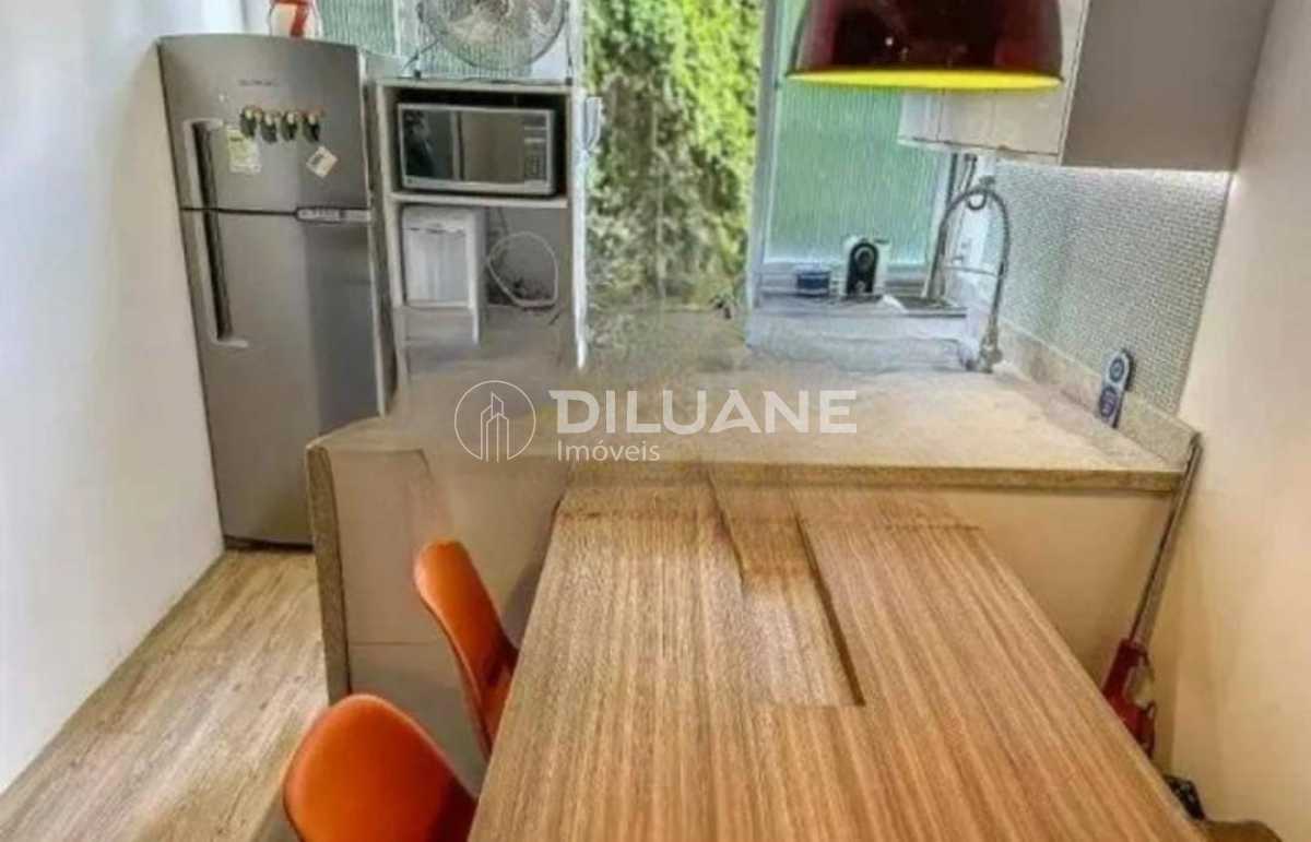 880ad758-2474-4dee-84d9-d9c0c2 - 3