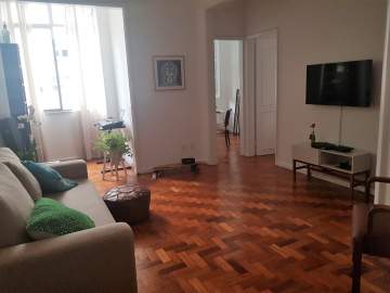 Apartamento de 3 quartos e com vaga de garagem, em Copacabana - BTAP30327