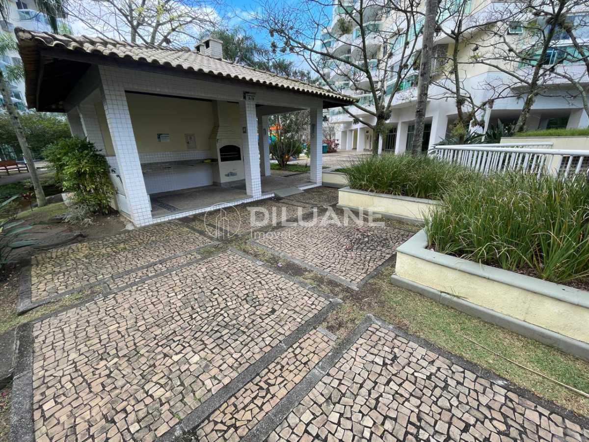 Conheça D2 do imóvel - Barra da Tijuca / quarto e sala / vaga / portaria 24h / piscina /perto da estação de metrô - CPAP10820 - 27 D2 - 27