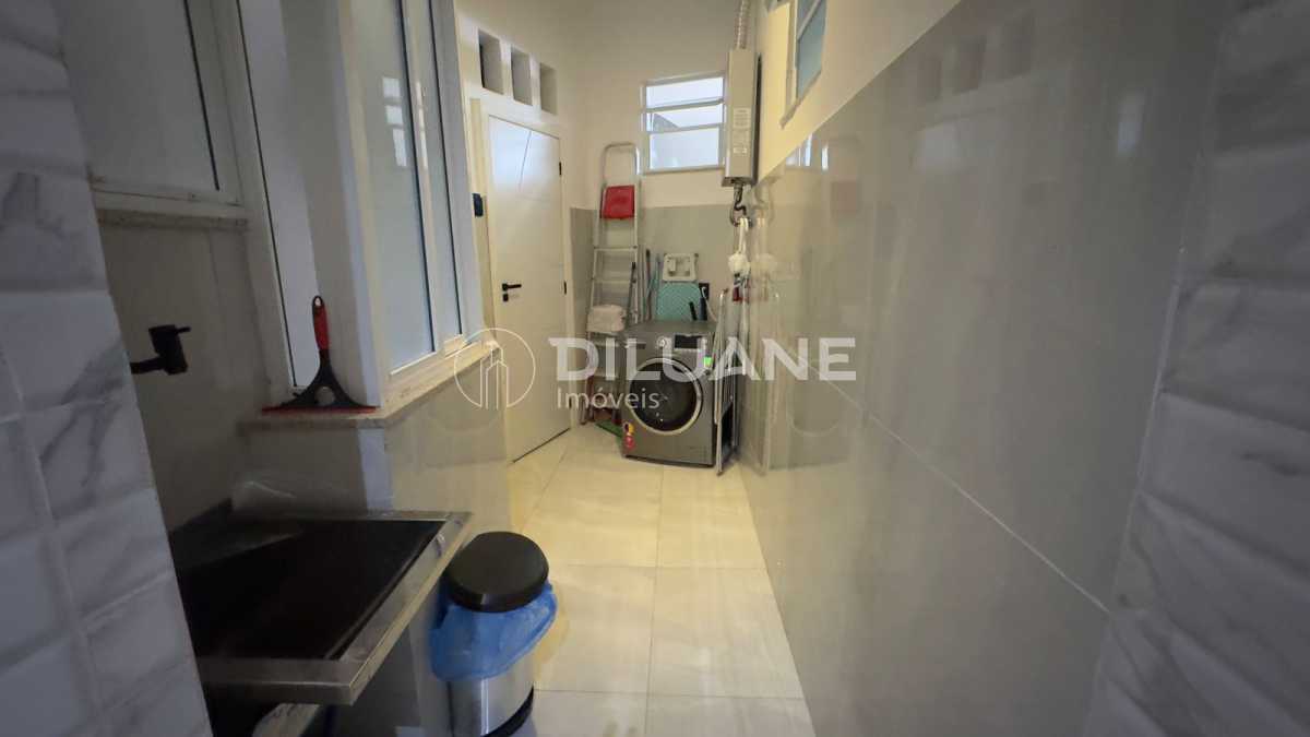 Conheça IMG-20250902-WA0117 do imóvel - Apartamento de 3 quartos vista lateral mar em copacabana. - CPAP31324 - 14 IMG-20250902-WA0117 - 14