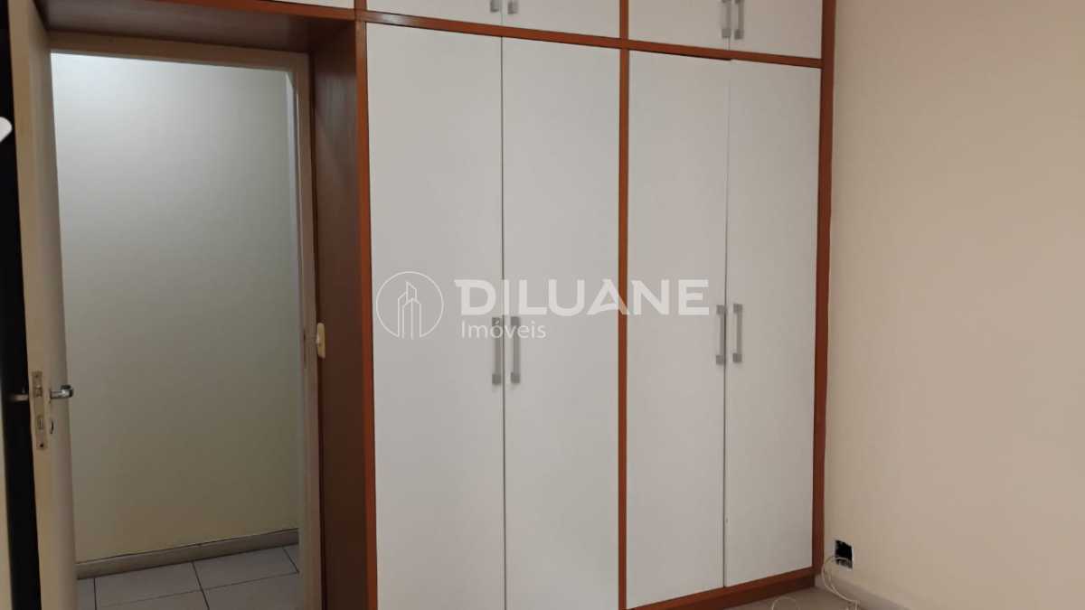 Conheça WhatsApp Image 2025-09-05 at 1 do imóvel - Apartamento diferenciado / duplex / Copacabana / rua nobre / 03 quartos, sendo 01 suíte / 01 vaga - CPAP31325 - 21 WhatsApp Image 2025-09-05 at 1 - 21