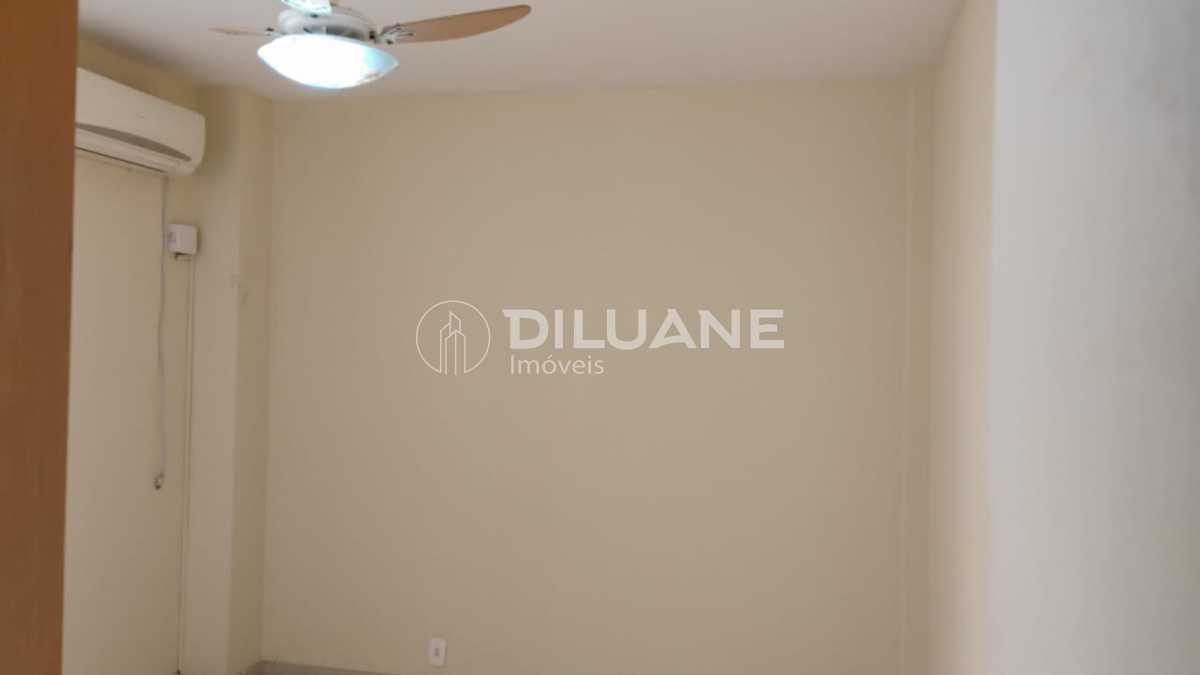 Conheça WhatsApp Image 2025-09-05 at 1 do imóvel - Apartamento diferenciado / duplex / Copacabana / rua nobre / 03 quartos, sendo 01 suíte / 01 vaga - CPAP31325 - 26 WhatsApp Image 2025-09-05 at 1 - 26