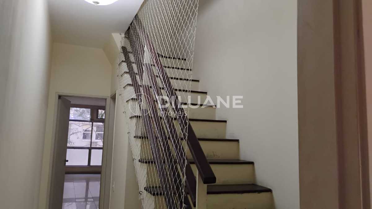 Conheça WhatsApp Image 2025-09-05 at 1 do imóvel - Apartamento diferenciado / duplex / Copacabana / rua nobre / 03 quartos, sendo 01 suíte / 01 vaga - CPAP31325 - 7 WhatsApp Image 2025-09-05 at 1 - 7