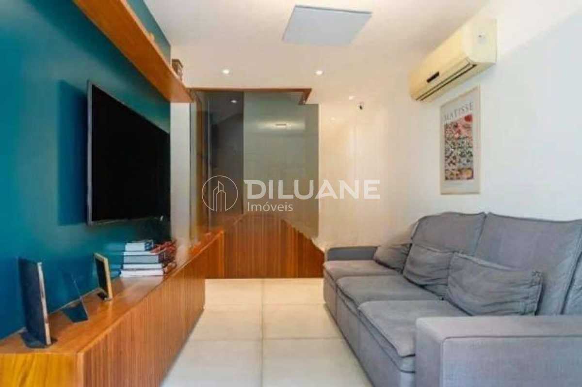 d07a67a2-26a5-49cb-b869-2ad8af - 3