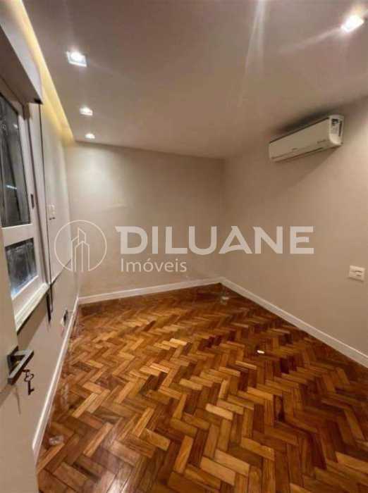 WhatsApp Image 2025-09-29 at 1 - 3