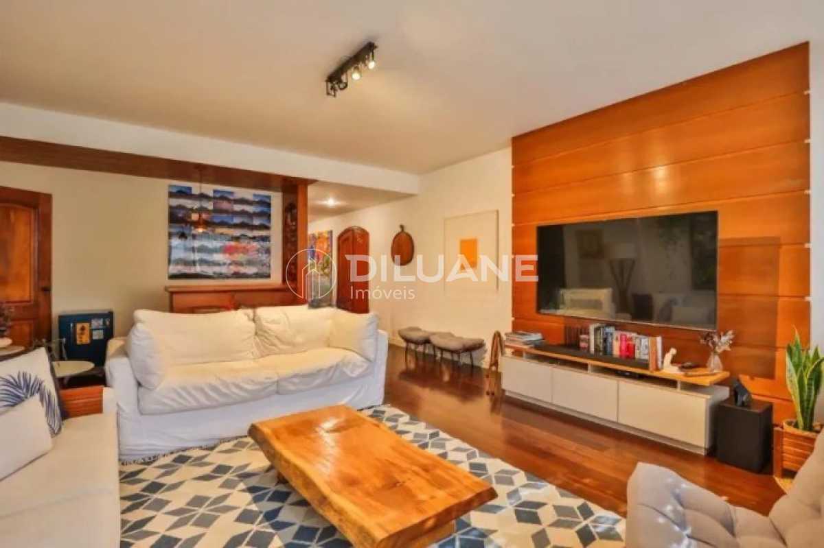 WhatsApp Image 2025-09-22 at 1 - 3