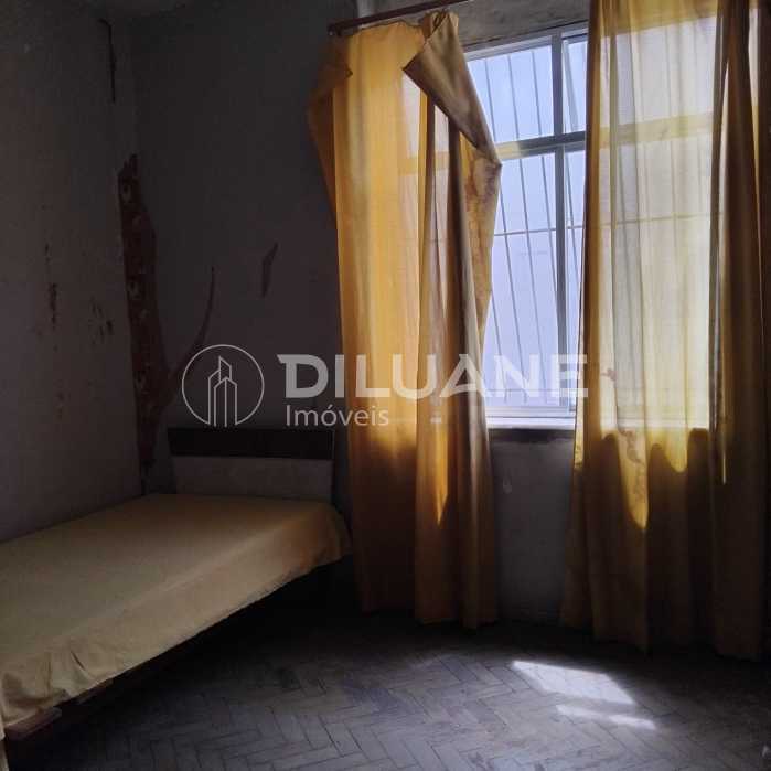 af901750-42af-4b22-9b22-317e1f - 12