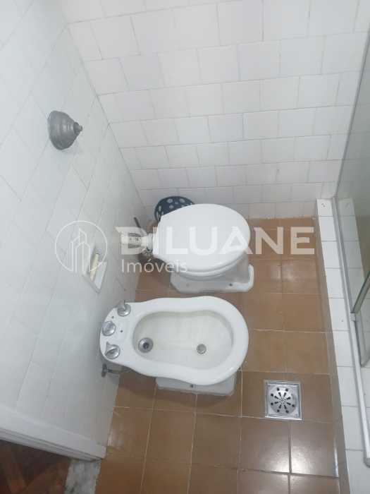 e7ef9756-aa06-46b0-b3e8-ad3edb - 17