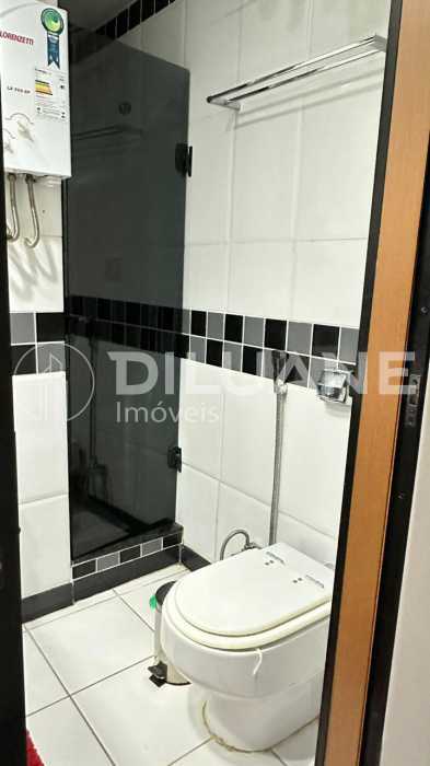 WhatsApp Image 2025-10-08 at 1 - 18