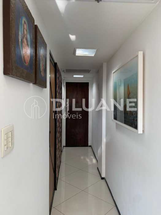 WhatsApp Image 2025-10-08 at 1 - 5