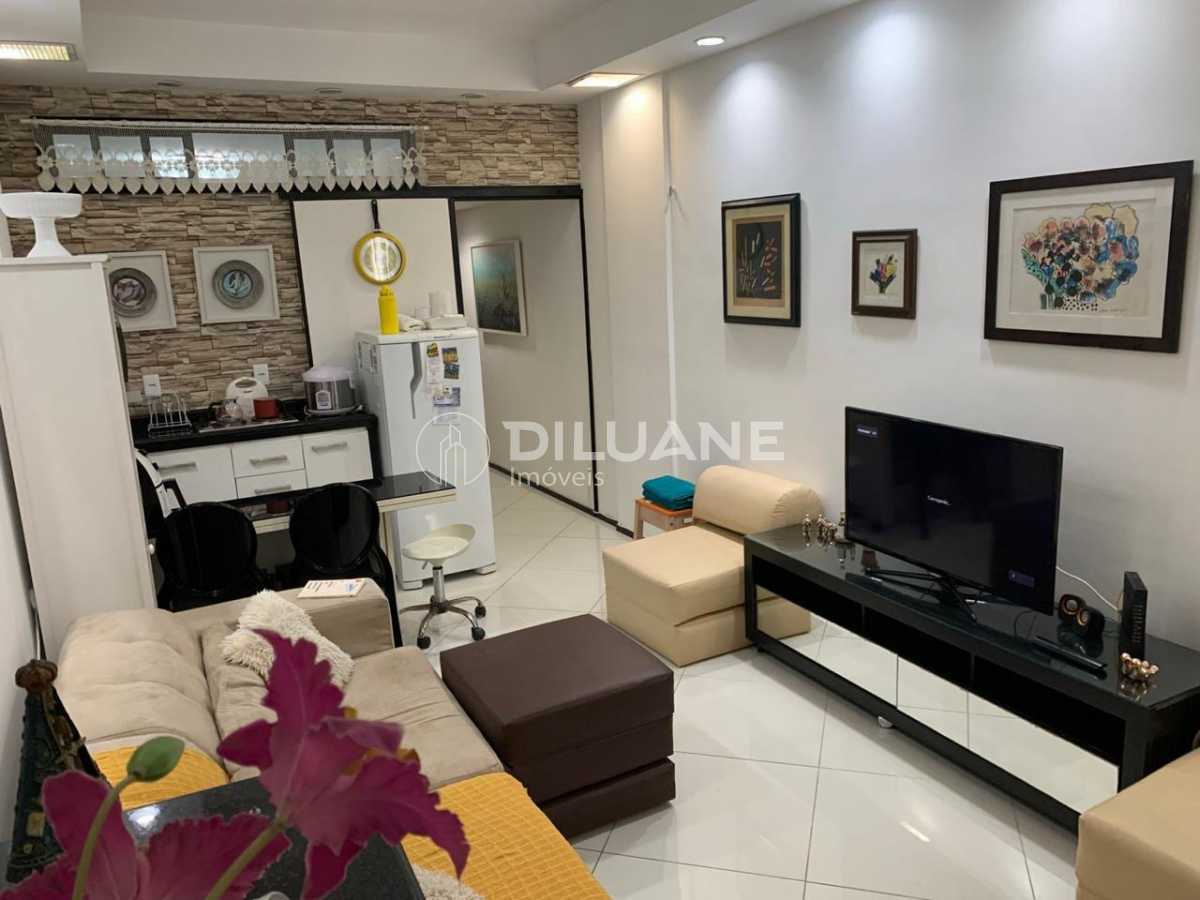 510d9b25-8178-4a18-8ef4-e4d488 - 9