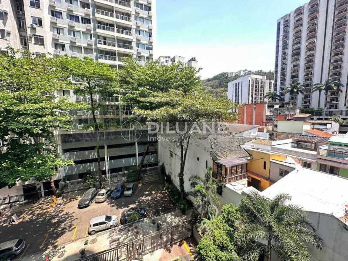 WhatsApp Image 2025-10-13 at 1 - 8