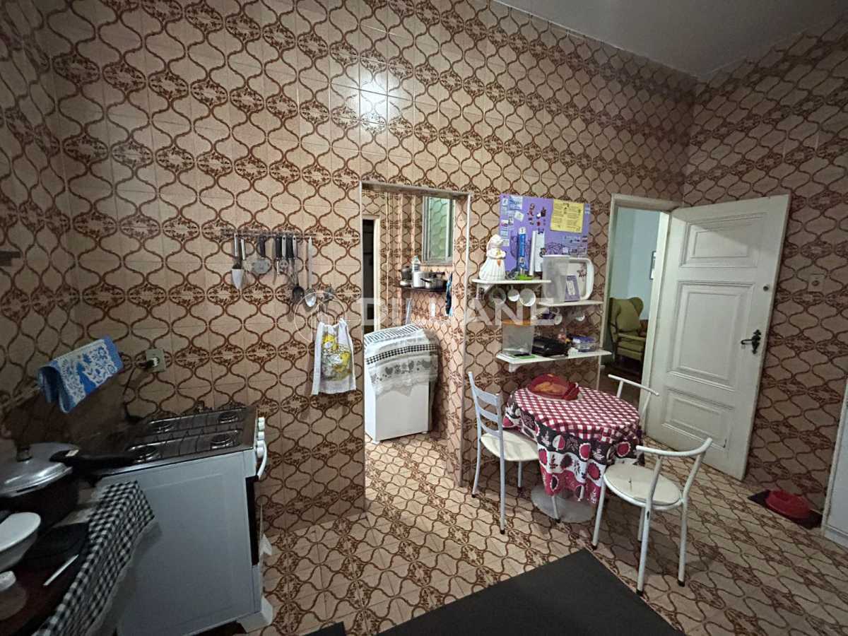 WhatsApp Image 2025-10-13 at 1 - 10