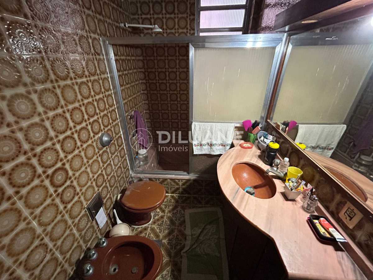 WhatsApp Image 2025-10-13 at 1 - 35