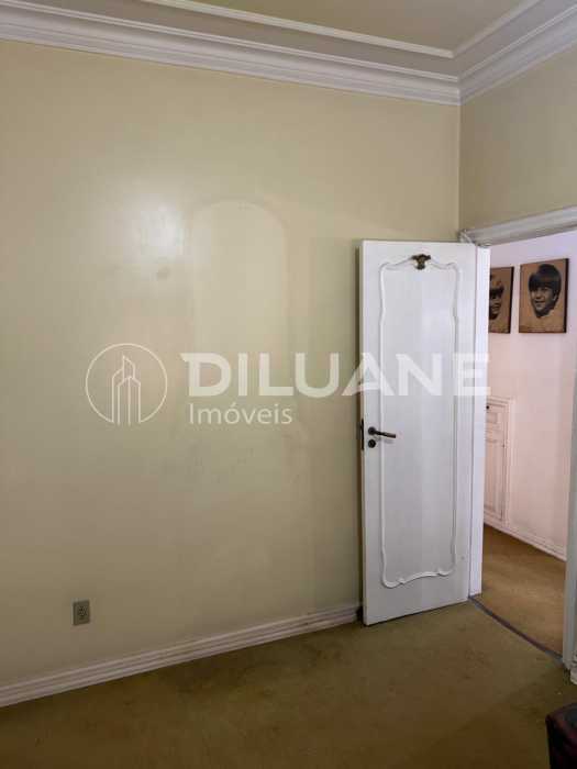 WhatsApp Image 2025-10-21 at 1 - 23