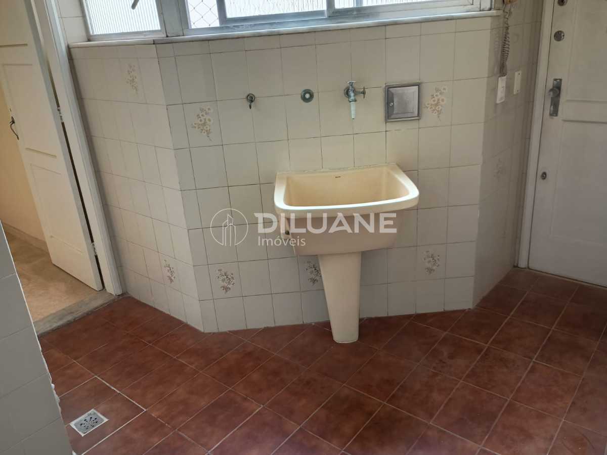 WhatsApp Image 2025-10-30 at 1 - 9