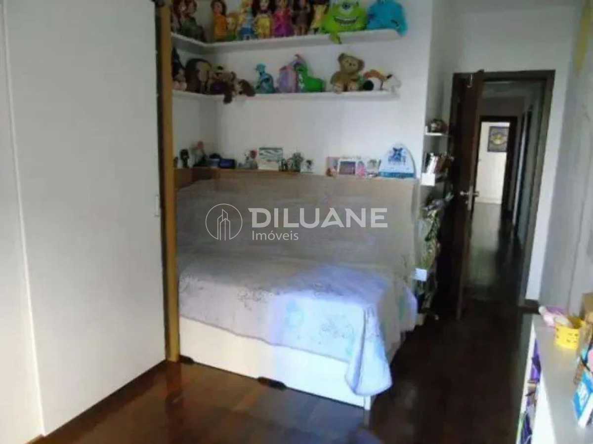 9cd522cf-fe62-476d-8ba2-d2cce2 - 5