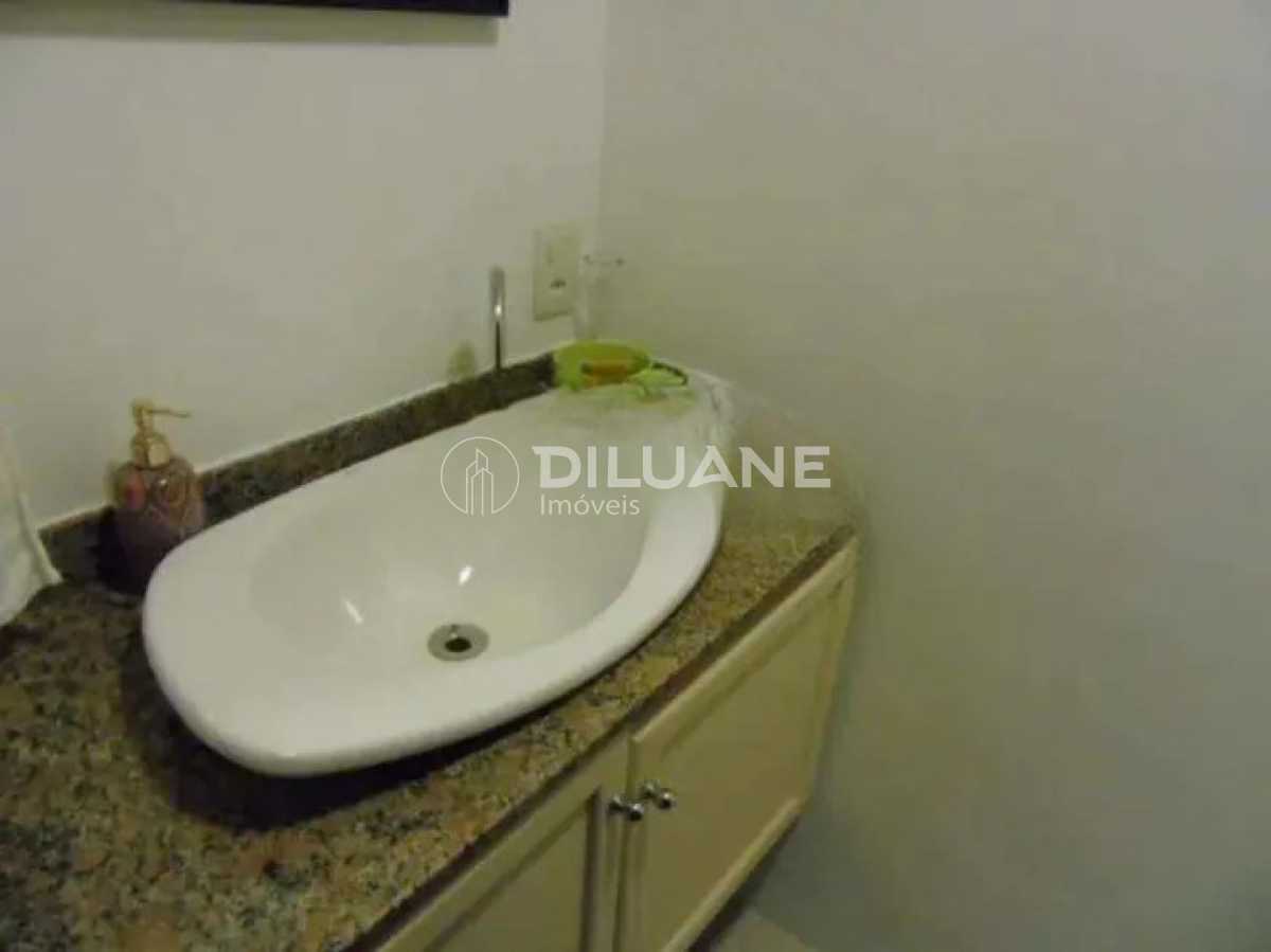 558f617c-276e-4494-b887-7b6c61 - 11