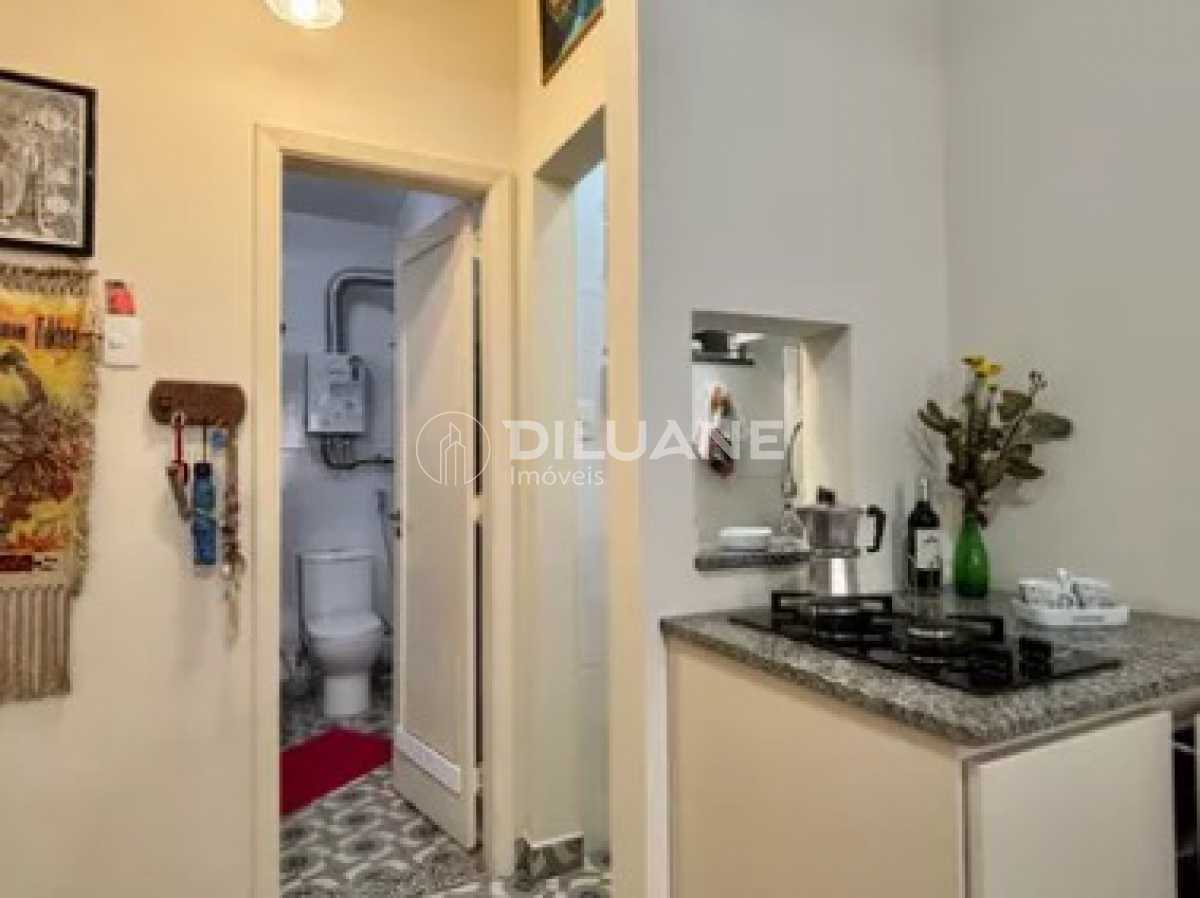 75149b6a-0889-43c4-aeaa-7a66b8 - 12