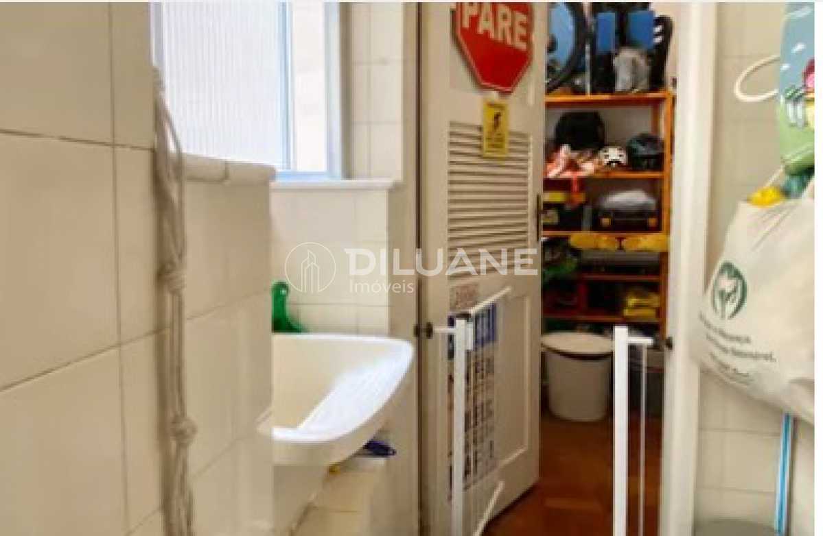 252c7840-9a25-4215-a1c9-464ffc - 7