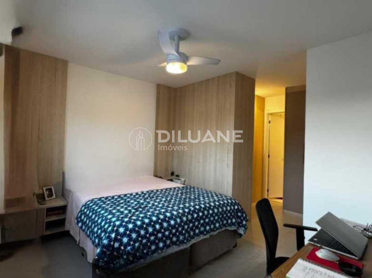 eab20c77-6fe3-42be-82ff-c411f0 - 18