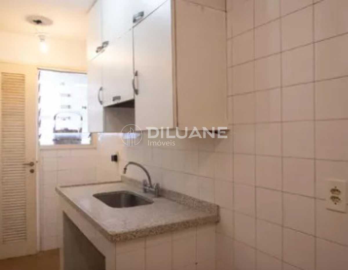 8c3676f3-0778-4ef5-9f0e-3f582e - 38