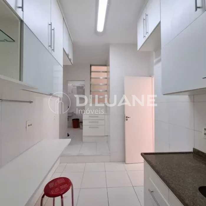 WhatsApp Image 2025-11-13 at 1 - 7