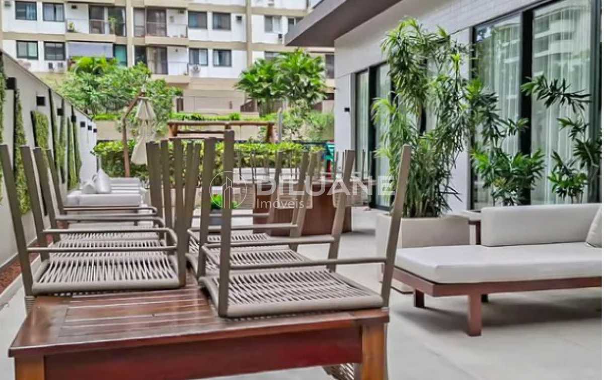 a3933418-c69d-4697-b90c-4f1d42 - 12