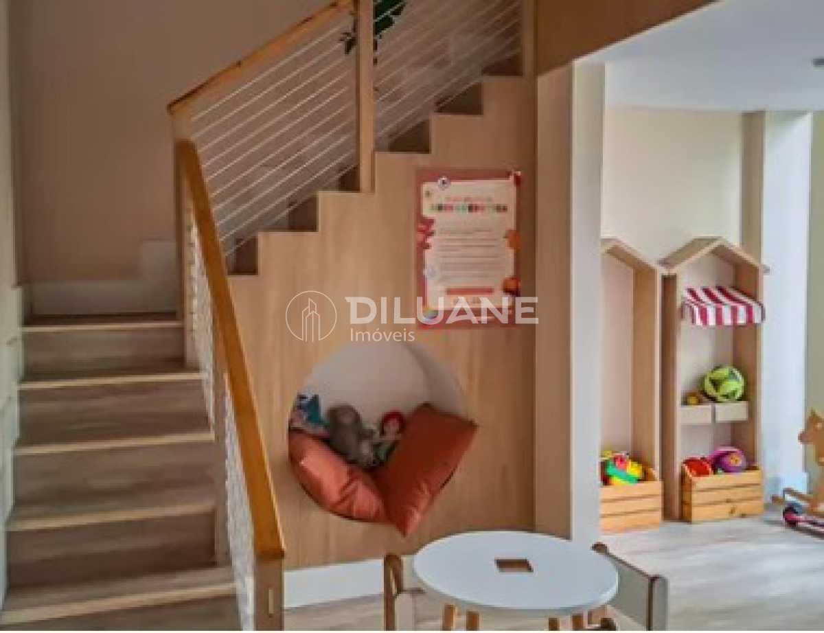 1e96e8d9-5ab2-4340-bfdf-b5cec5 - 9