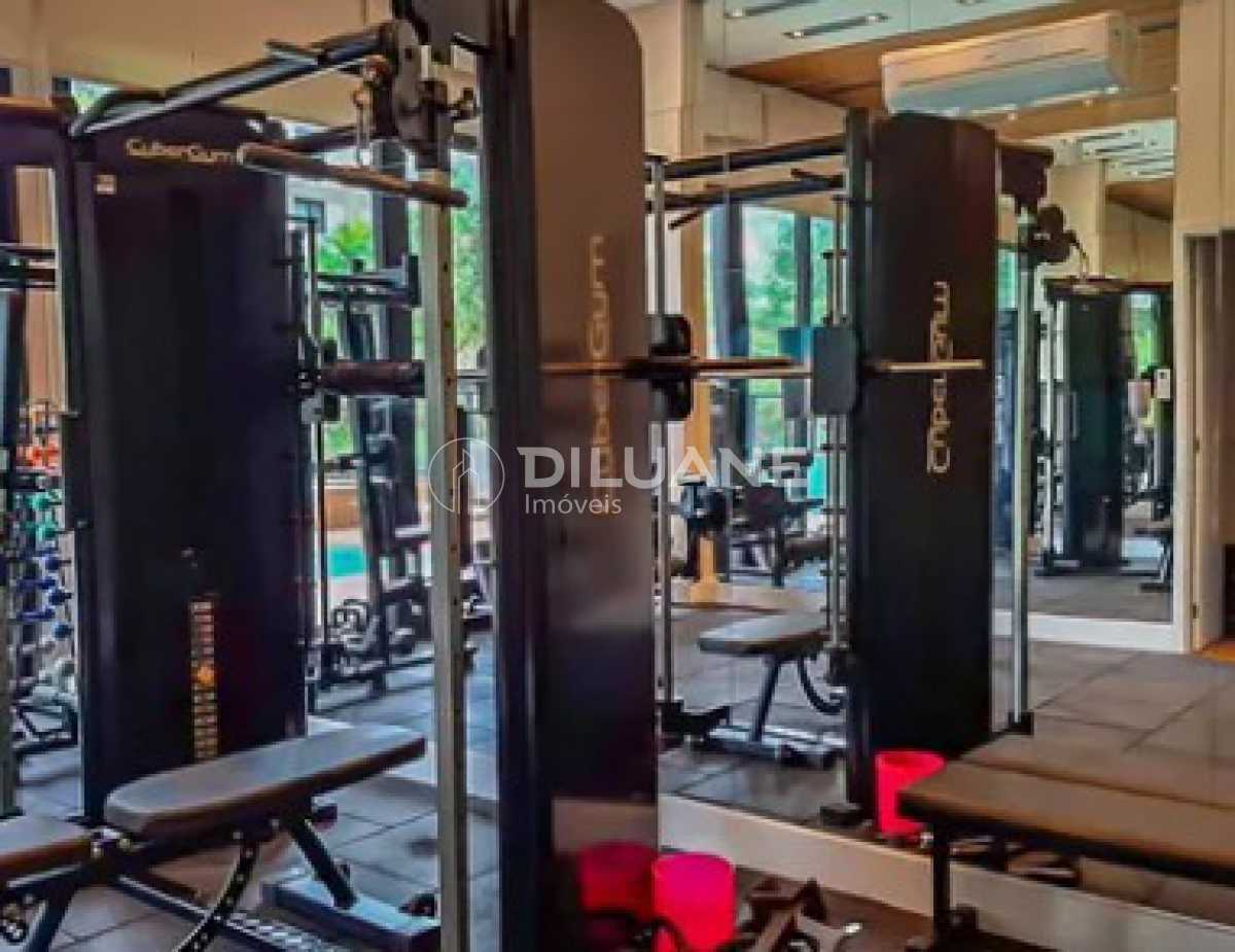 e472f160-7e02-434b-ba02-15c5f6 - 13