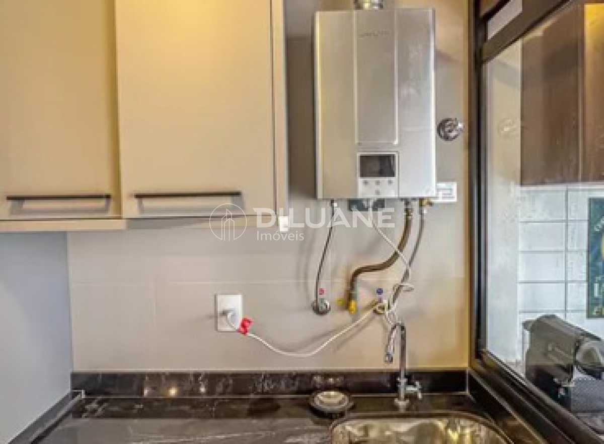 afaab023-db73-44ca-8d95-f0b612 - 17