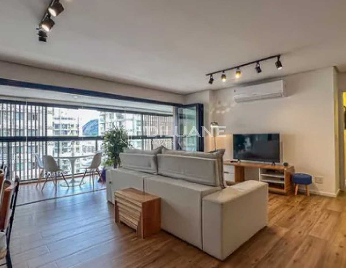 8b82c8f4-ca2f-4c5f-92a1-b0c9f9 - 2