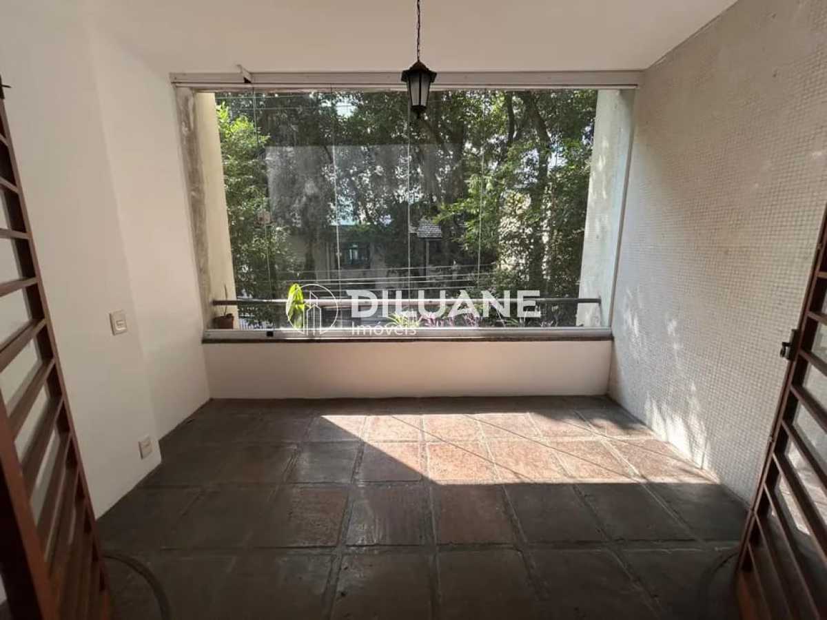 c4493683-7537-450a-8b4b-159166 - 5