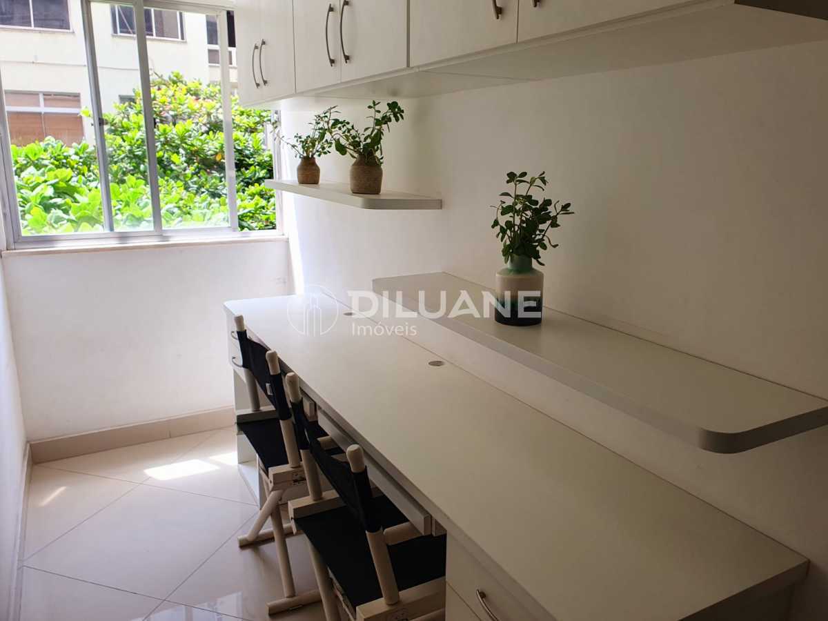 3ad8f733-1535-4c35-b64f-b2bf92 - 11